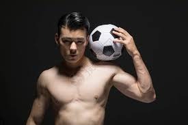 勇士球队助攻率高，全队配合默契