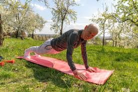 随国安已获三冠，张稀哲：拿第四冠时退役；3月份就开始练捧杯